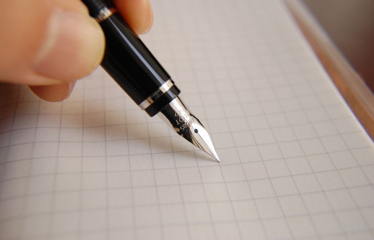 万年筆で綺麗な字を書くための5つのコツ